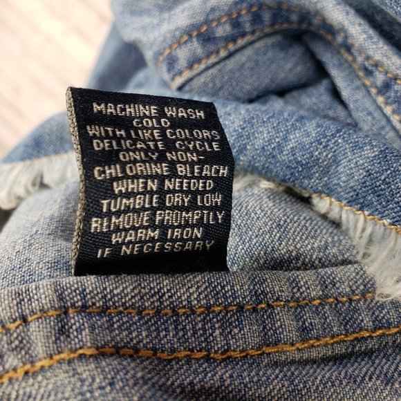 NWT Blake Shelton Mens Blue Denim Shirt Pearl Snap Western Guitar Pick Raw Hem - Picture 11 of 11